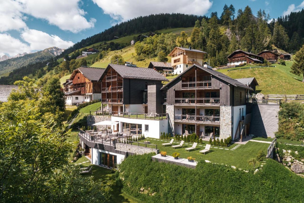 Aparthotel Les Dolomites Mountain 4*